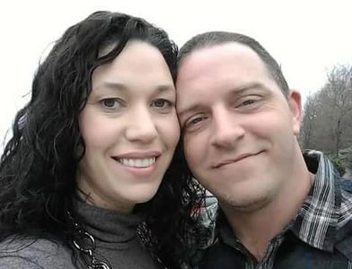 We're pofesional contractors ready to take on your home improvement projects.