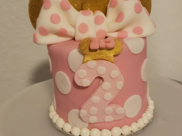 Mini Lemon pound cake with Lemon filling, Minnie Mouse Cake, Pink Mini Mouse Cake, Disney Cakes.