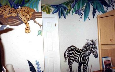 Colorful jungle and wildlife mural