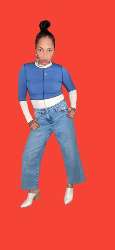 Love the reverse stitching on this top!