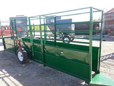 Portable livestock alleyway