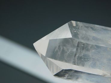 Blue Smoke Quartz, Blue Mist Quartz, Columbia Blue Smoke, Cookeite in Quartz, Lithium Quartz