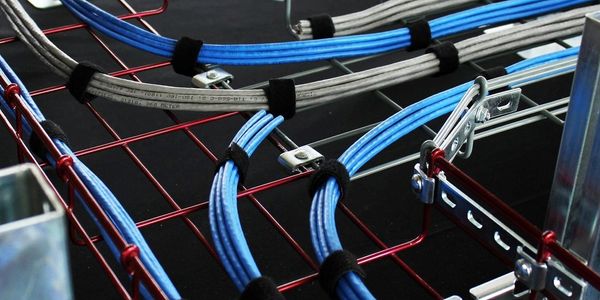 Canalización - CHAROFIL, charola tipo malla para cableado de voz y datos