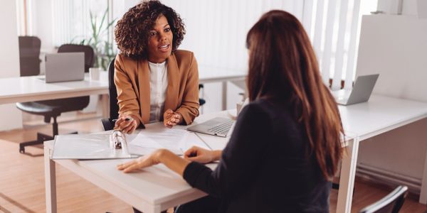Mentoring financial sector consultants