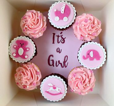 Baby announcement cupcake board