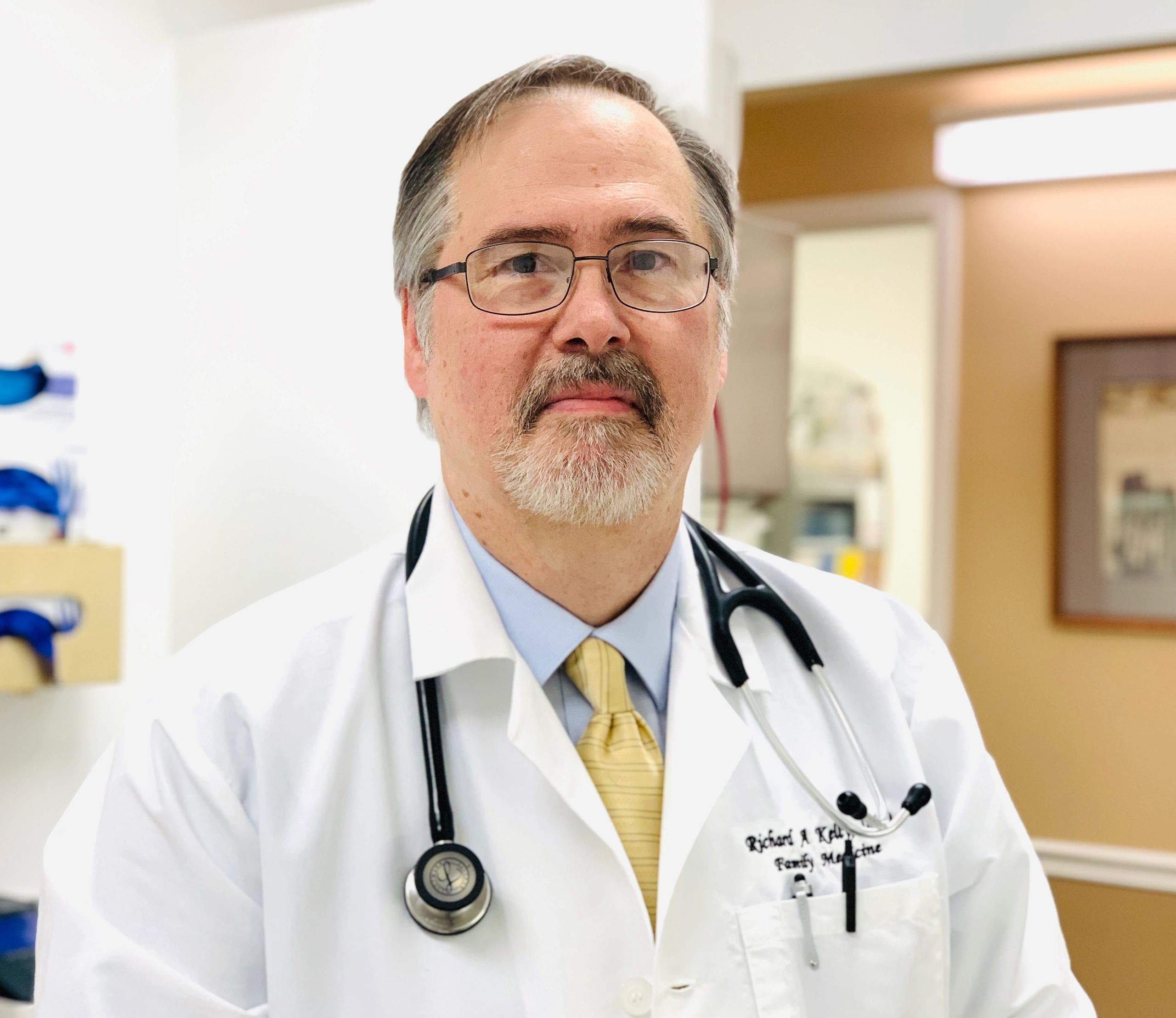 Richard A Kelly MD, Crossroad Health DPC, Direct Primary Care. Best Family Doc, Top doctor, Family P