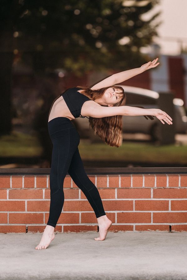 contemporary dance class