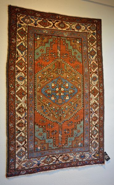 HG0226 Karadja small rug. 3-1"  x 4-7"