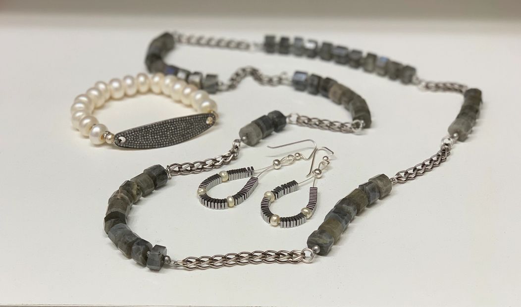 PAVE DIAMOND AND PEARL BRACELET, HEMATITE AND PEARL EARRINGS, LABRADORITE AND SILVER CHAIN 