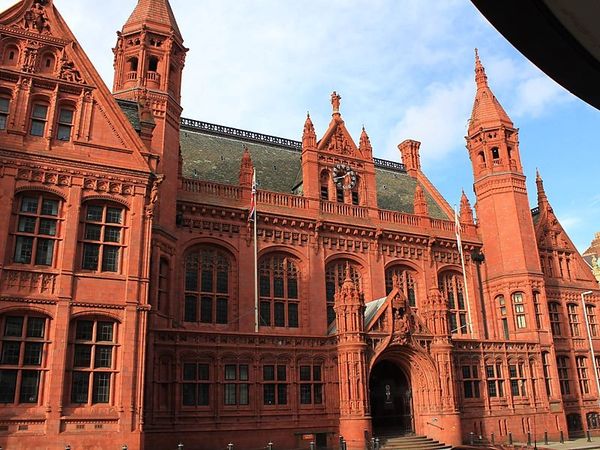 Metal window restoration - Birmingham Magistrates Court