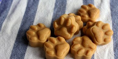 Treat a friends dog with adorable homemade dog treats!  Easy to make homemade dog treats.