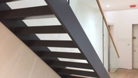 double stringer stairs with no visible fixings