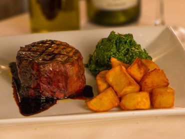 Mamma Gina Filet Entree