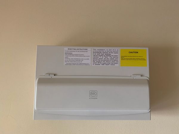 electrical fuseboard installation and wiring