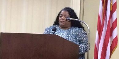 Seminole Nation Freedmen Council woman speaks at a fundraising dinner
