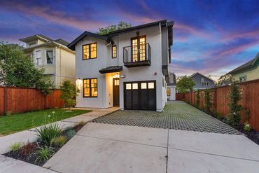 2212 10TH ST. – BERKELEY- COMPLETE UNIT A