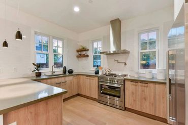 2212 10TH ST. – BERKELEY- COMPLETE UNIT A