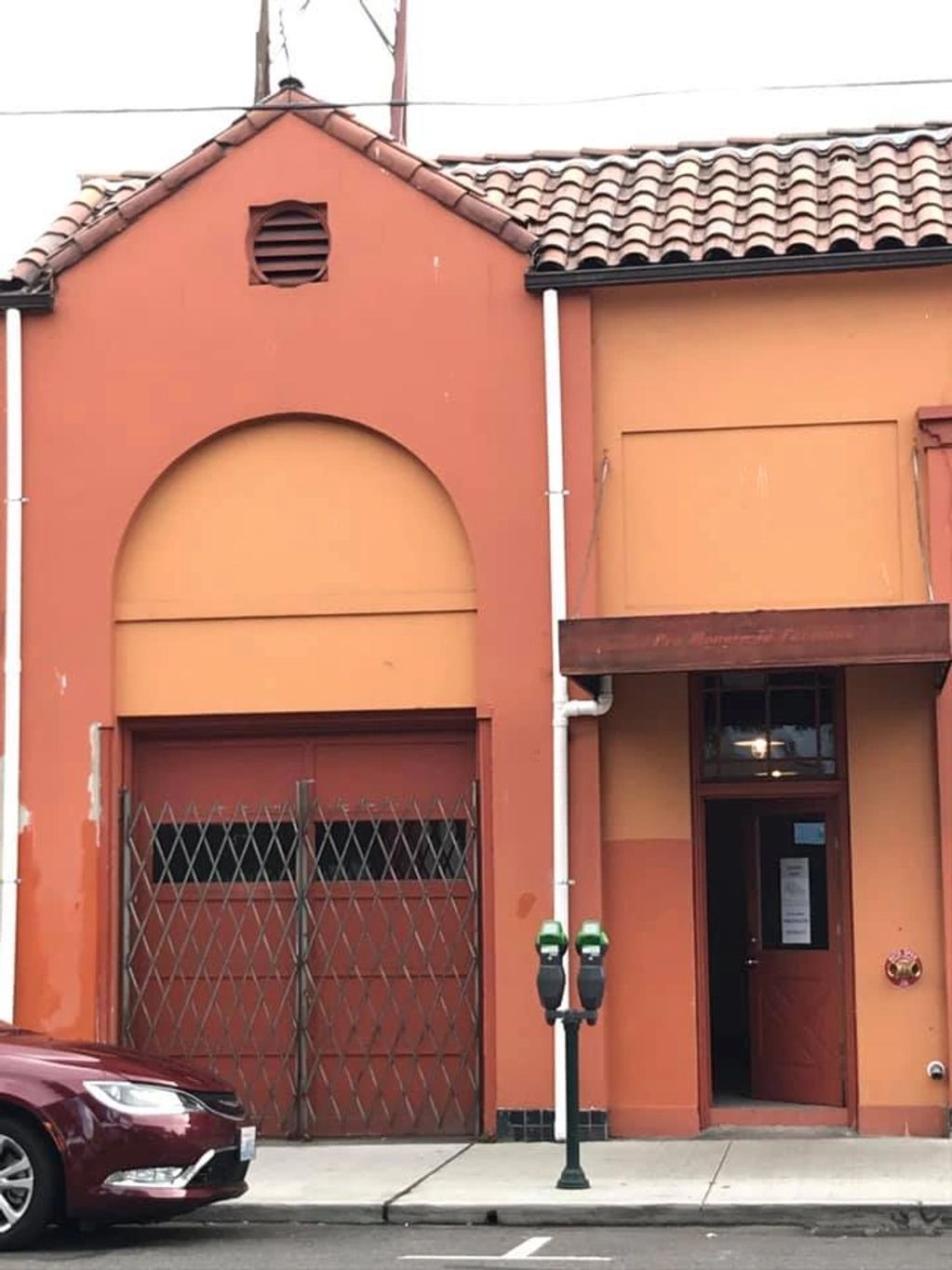 Wire Zoo studio in Olympia, WA. Part of historic Olympia Press Building. Elizabeth Berrien, wire scu