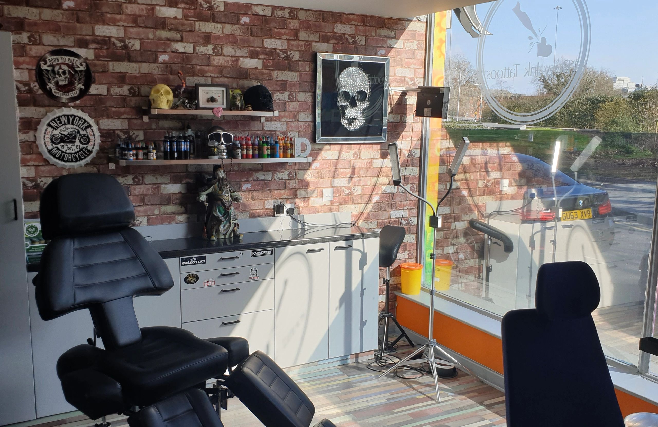 Relaxed friendly tattoo studio in the heart of Reading town centre.