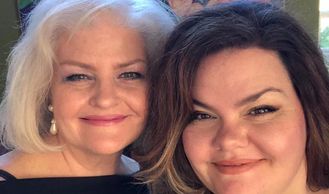 mother daughter team at buttercup beads