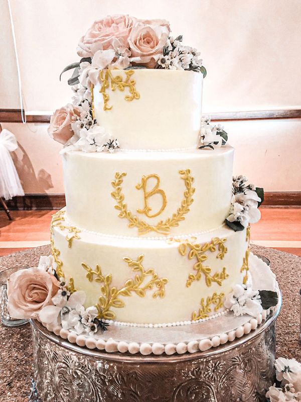 custom wedding cake