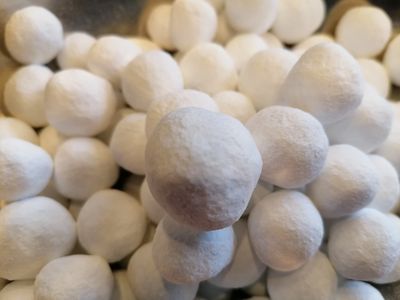 Traditional toffee bonbons (yes, with the toffee centre)