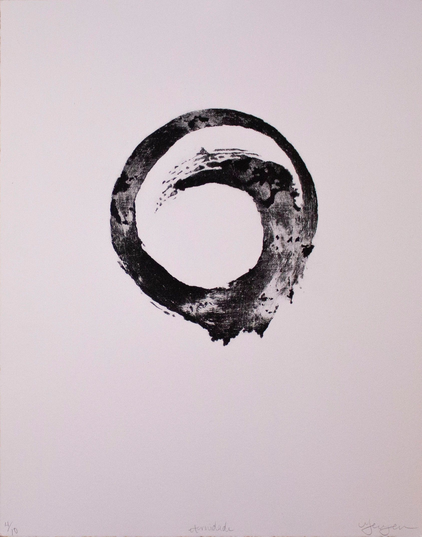 Wave-like circle in black and white