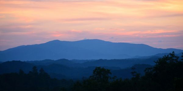 fantastic mountain view rental cabin in the smokies
