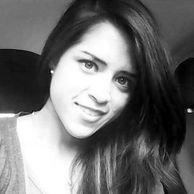 SCARLETT BRISEÑO PEÑALOZA ilustradora de la coleccion Canciones Infantiles Tradicionales.