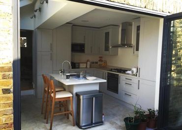 Essex & London Construction, Basements, Extensions, Loft Conversions. Bathroom kitchen tiler tiling.