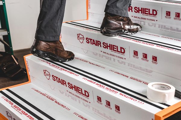 Protection d'escalier
stair shield
protection de marche
rénovation 
construction
protection de sol