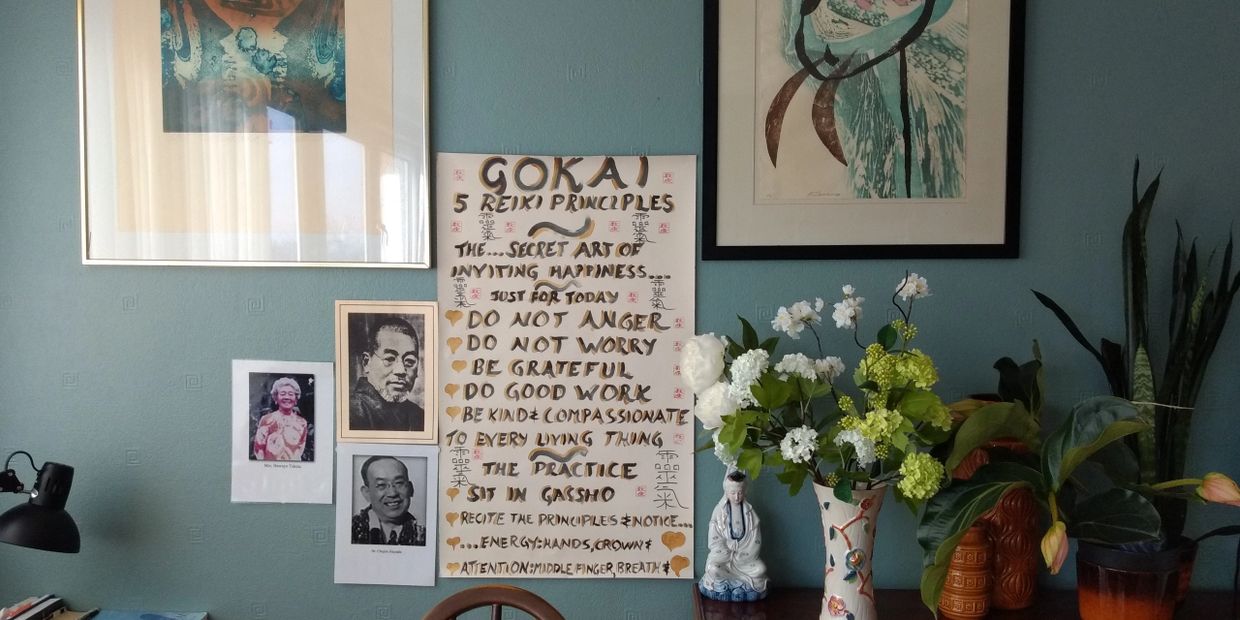 The Reiki Principles traditionally are displayed behind the Teaching Master while they are teaching