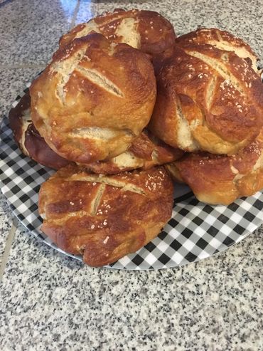Pretzel Rolls