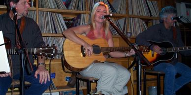 Teresa Wade
Swallow at the Hollow
Roswell, GA