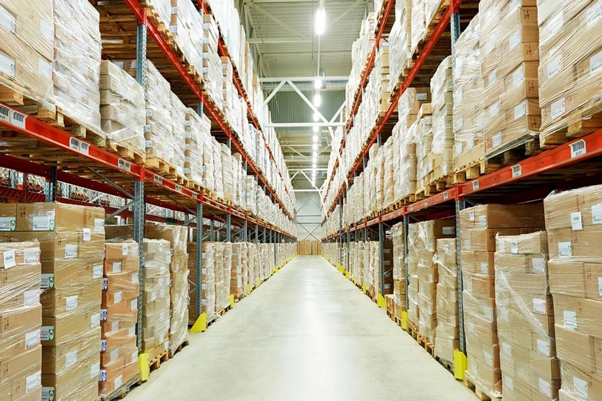 Cleaner Warehouse and industrial facilities. Maintaining floors, bathrooms, offices etc