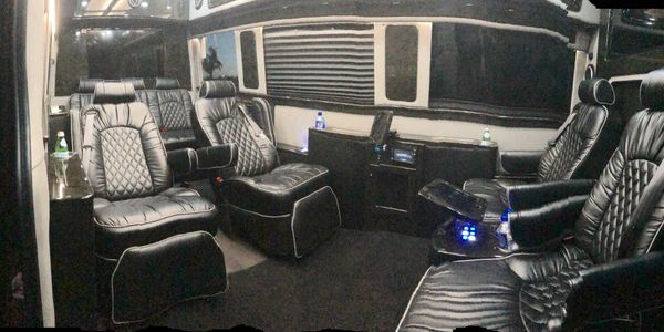mia-van-service-near-me-limo-service-car-service-in-miami-sprinter-service-miami-van-service-near-me