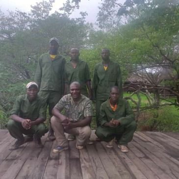 Professional Hunters and Trackers