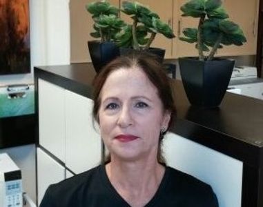 Pamela Netz, CPCP at her office in Oro Valley, AZ, Faces Artistry