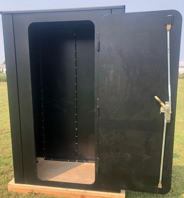 Mechanical key lock showing 3 engagement points