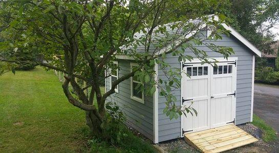 A-frame Deluxe with lap siding