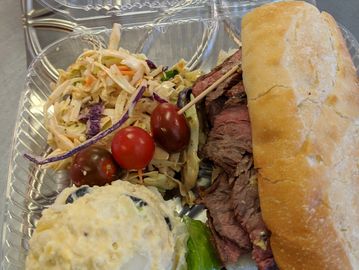 barbecue  tri tip sandwich