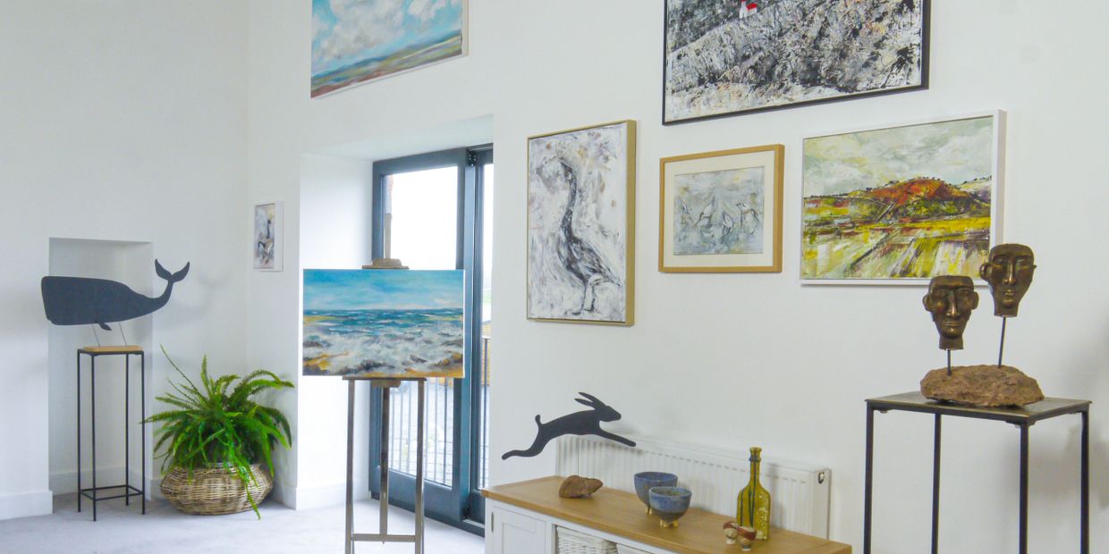 The Granary Gallery sells original paintings, prints, ceramics, hand crafted quilts and sculpture
