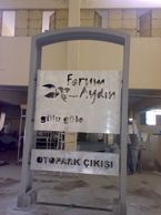 Işıklı Avm Yönlendirmeleri yada Işıklı Avm Yön Tabelaları, Otopark Yönlendirme Sistemleri, Mimari Yönlendirme Sistemleri, Trafik Sinyalizasyon Proje Danışmanlık