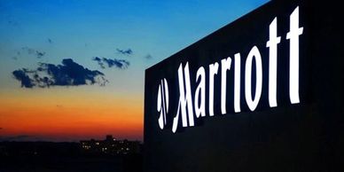 Pleksi Yüzeyli Tabela ve Germe Kasa Alüminyum Tabela İle Özel İmalat Harfler