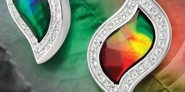 Bijou, Boucles d'oreille en ammolite du Canada, or blanc et diamants KORITE
Boutique GEOMANIA Québec