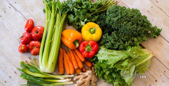 fresh food
vegetables
eating right
fresh veg
colourful food