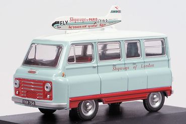 Morris J2 Van Skyways Oxford Diecast 43JM024