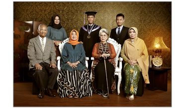 foto studio wisuda 3 qtha