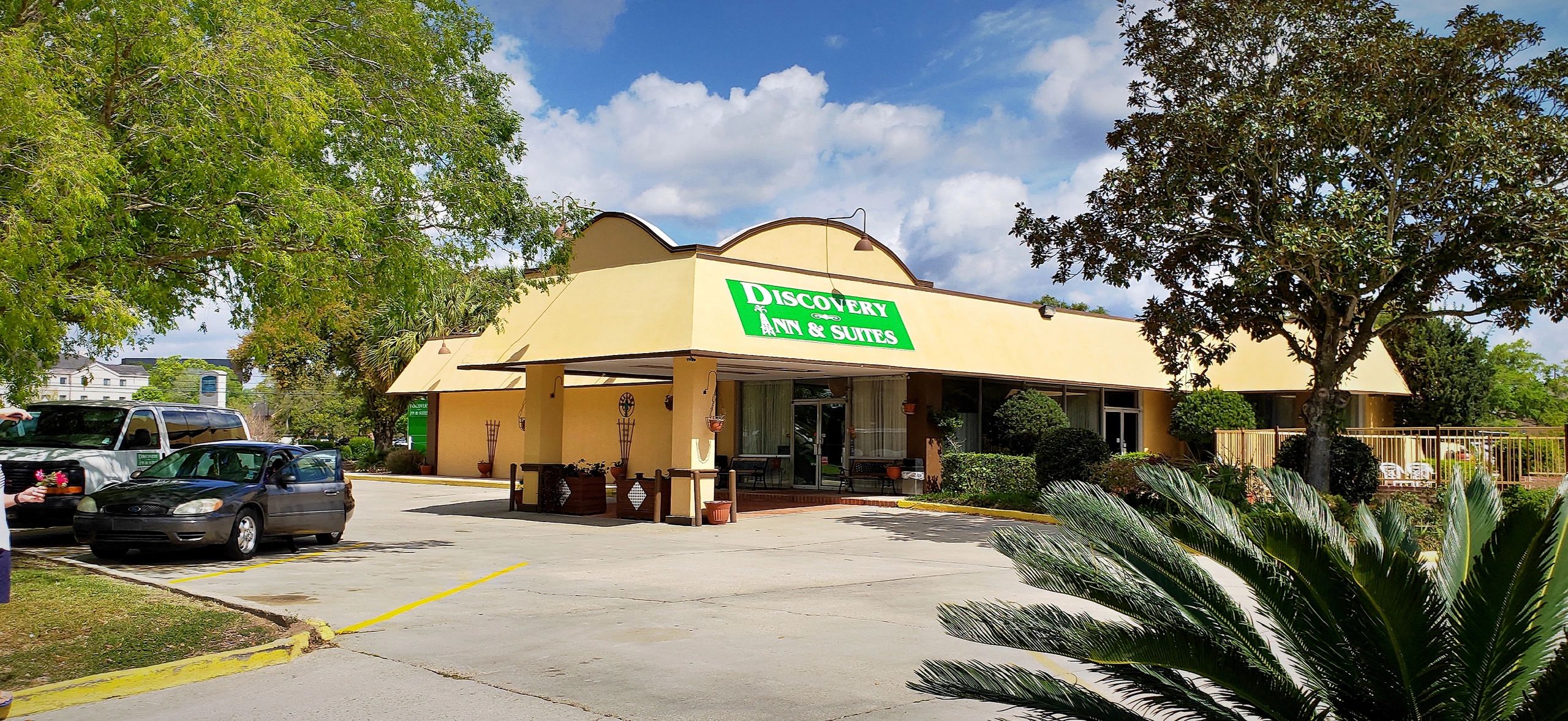 Extended Stay Hotels Discovery Inn Lafayette