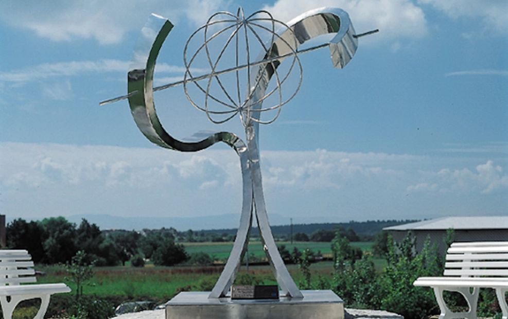 corporate art, sculptures